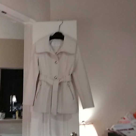 Winter White 3/4 coat NWT - Picture 3 of 7